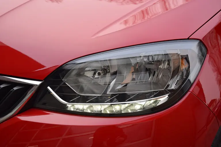 Skoda Citigo 1.0 60PK Greentech Ambition Plus & Sport Pakket | NL-Auto | BOVAG Garantie | 15'' Velgen | Multifunctioneel Sportstuur | Airco | Bluetooth Carkit&Audio | Cruise Control | afbeelding 16