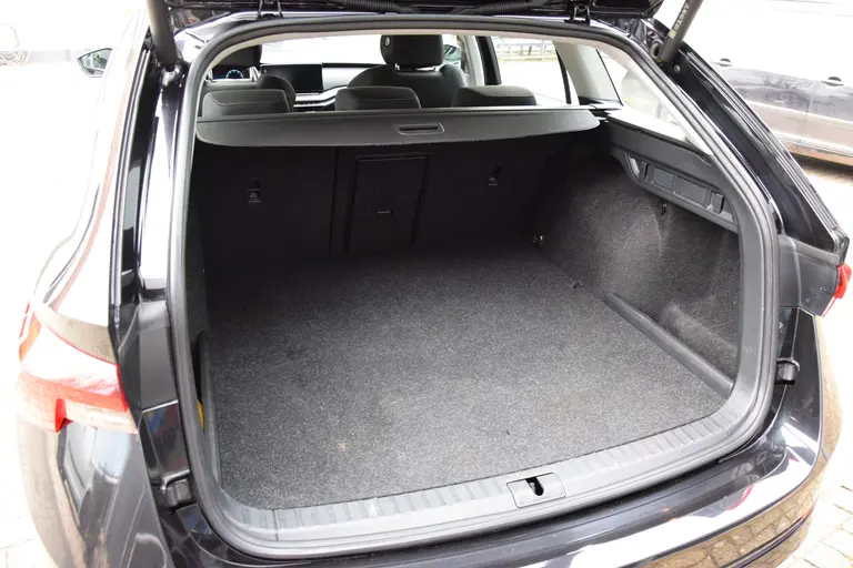 Skoda Octavia Combi 1.4 TSI iV 150PK PHEV Business Edition | Org. NL | BOVAG Garantie | Plug in Hybride | Virtual Cockpit | Navigatie | Full LED | PDC Voor&Achter | Elektrische Kofferklep | afbeelding 33