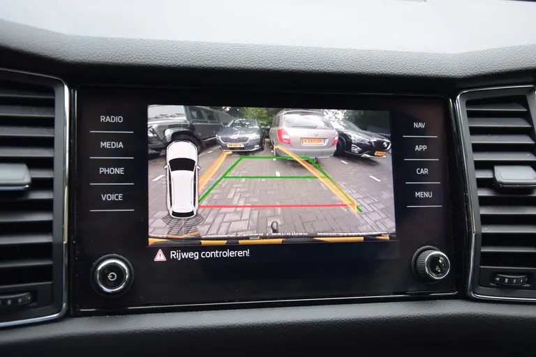 Skoda Kodiaq 1.5 TSI 150PK Business Edition | Org. NL | BOVAG Garantie | Trekhaak | Half Leder | PDC Voor&Achter + Camera | Stoelverwarming | Apple Carplay/Android Auto | Full LED | afbeelding 21