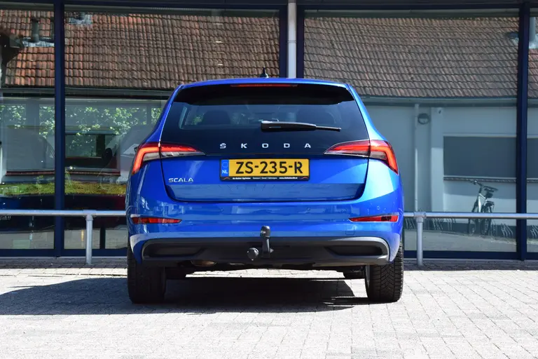 Skoda Scala 1.0 TSI 116PK First Edition | Org. NL | BOVAG Garantie | Trekhaak | Apple Carplay/Android Auto | Automatische Airco | Stoelverwarming | DAB | 18'' Velgen | PDC Achter | afbeelding 12
