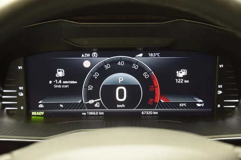 Skoda Superb Combi 1.4 TSI iV Laurin&Klement | BOVAG Garantie | Trekhaak | Leder | Panoramadak | Camera | Virtual Cockpit | Full LED | Stoelverwarming Voor&Achter | 18'' Met All Season Banden | afbeelding 18