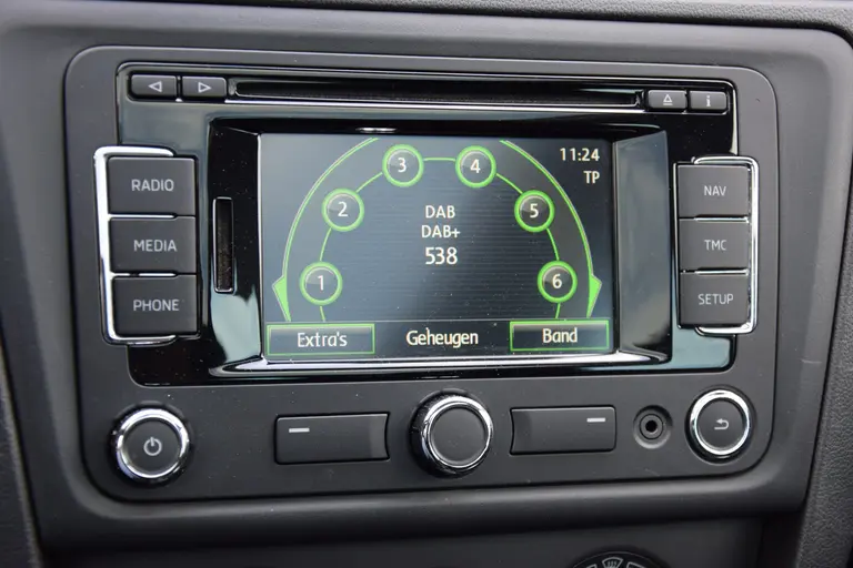 Skoda Rapid Spaceback 1.2 TSI Greentech Ambition Businessline Pro | Org. NL | Trekhaak | APK 6-2026 | Panoramadak | 17'' Velgen | Cruise Control | Airco | DAB+ Radio | afbeelding 21