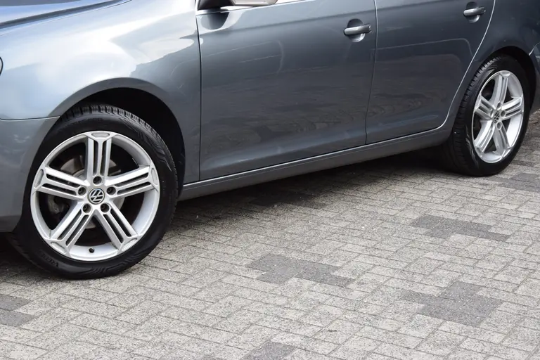 Volkswagen GOLF Variant 1.2 TSI Comfortline BlueMotion | Org. NL | APK 8-2026 | Trekhaak | Navigatie | All Season Banden | Cruise&Climate Control | Multifunctioneel Stuur | 17'' Velgen | afbeelding 16