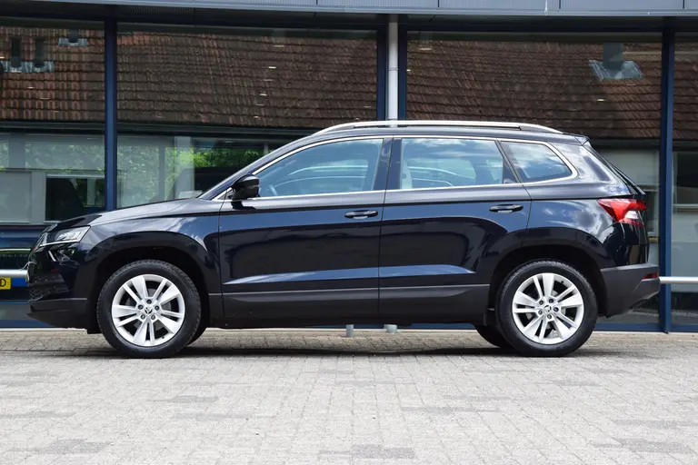 Skoda Karoq 1.5 TSI 150PK ACT Business Edition DSG Automaat | Org. NL | BOVAG Garantie | Lederen bekleding | Stoelverwarming | Stuurverwarming | Full LED koplampen | afbeelding 4