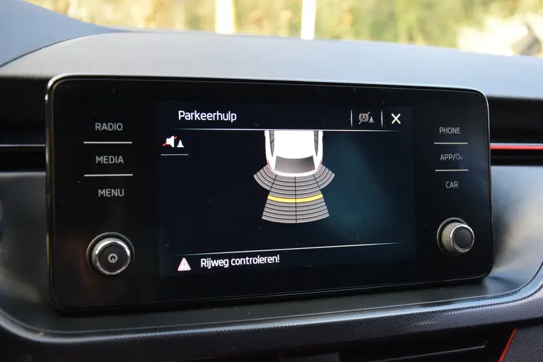 Skoda Scala 1.0 TSI 116PK Sport Business | BOVAG Garantie | NL-Auto | Cruise & Climate Control | Parkeersensoren | Full LED | Sportstoelen | 17'' Velgen | Apple Carplay / Android Auto | afbeelding 22