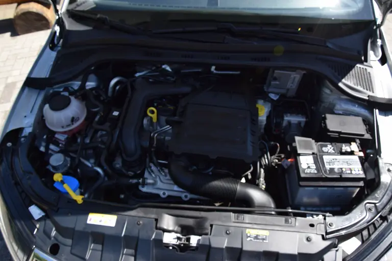Skoda Fabia 1.0 TSI 96PK Ambition | Org. NL | BOVAG Garantie | Cruise & Climate Control | Parkeersensoren | 15'' Velgen | Apple Carplay/ Android Auto | LED Dagrijverlichting | afbeelding 14