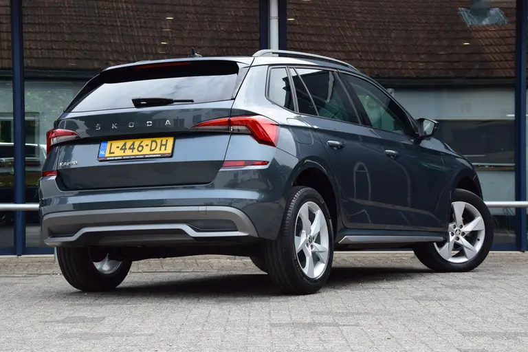 Skoda Kamiq 1.0 TSI 110PK Business Edition | Org. NL | BOVAG Garantie | Stoelverwarming | Vitrual Cockpit | Cruise & Climate Control | 17" Velgen | Parkeersensoren Voor&Achter | afbeelding 2