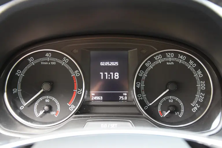 Skoda Fabia Combi 1.0 TSI 96PK Business Edition | Org. NL | BOVAG Garantie | Apple Carplay/Android Auto | 16'' Velgen | PDC Achter | LED Dagrijverlichting | Cruise Control | afbeelding 15