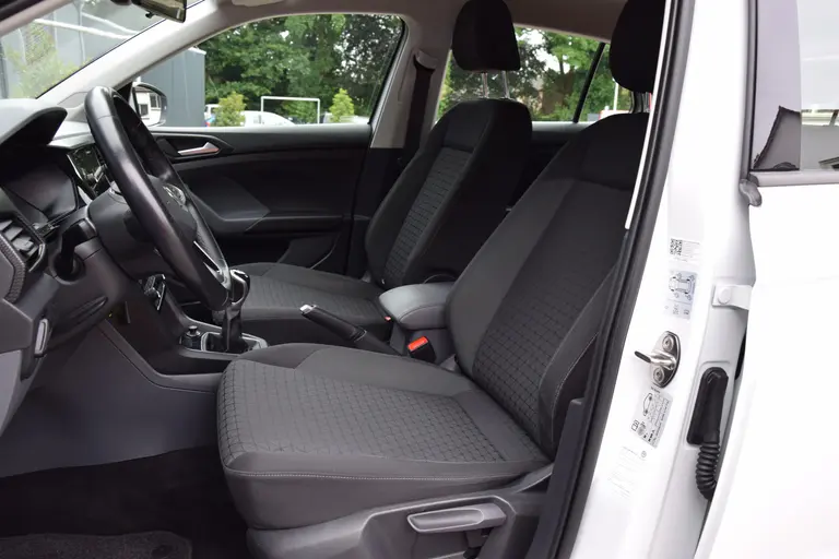 Volkswagen T-Cross 1.0 TSI 96PK Life Business | Org. NL | BOVAG Garantie | Adaptive Cruise Control | Climate Control | Parkeensensoren | Dodehoekdetectie | Apple Carplay/Android Auto | afbeelding 10