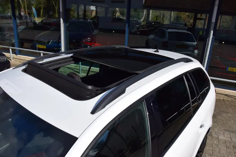 Skoda Octavia Combi 1.5 TSI Greentech Sport Business DSG Automaat | Org. NL | BOVAG Garantie | Trekhaak | Panoramadak | Stoelverwarming | DAB Radio | PDC Voor&Achter | afbeelding 17