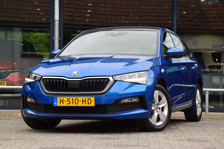 Skoda Scala 1.0 TSI 116PK Sport Business DSG Automaat | Org. NL | BOVAG Garantie | Panoramadak | Virtual Cockpit | PDC Achter | Full LED | Sportstoelen | Flippers |  Navi | Carplay | afbeelding 2