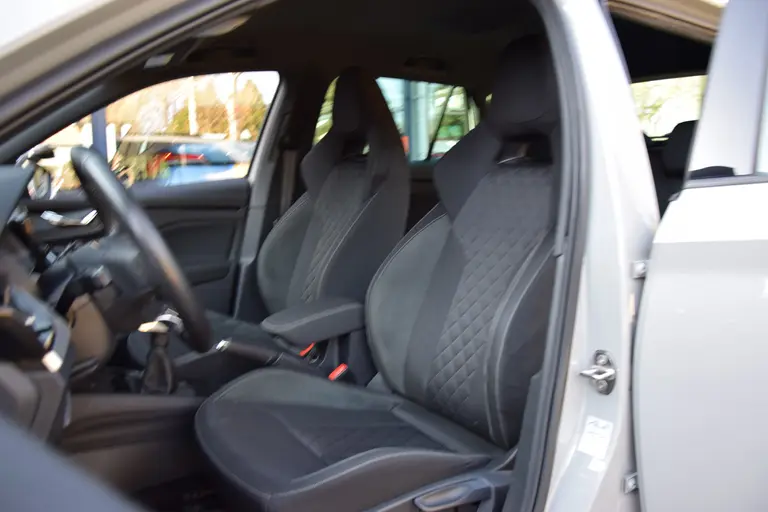 Skoda Kamiq 1.0 TSI 111PK Sport Business | Org. NL | BOVAG Garantie | Trekhaak | Virtual Cocpit | Sportstoelen | Cruise&Climate Control | PDC Achter | Apple Carplay/ Android Auto | afbeelding 10