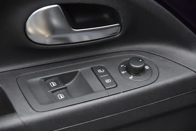 Volkswagen up! 1.0 BMT move up! | NL-Auto | BOVAG Garantie | Airco | Bluetooth Telefoonverbinding | Elektrische Ramen&Spiegels | LED Dagrijverlichting | afbeelding 22