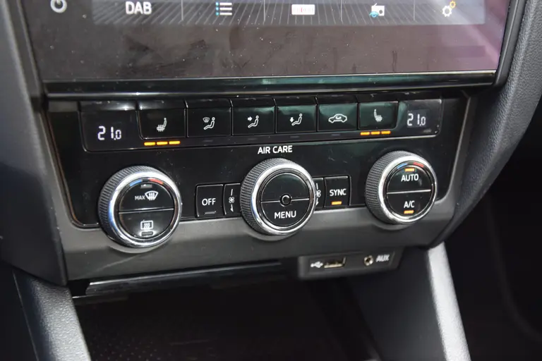 Skoda Octavia Combi 1.0 TSI Greentech Style Business | Org. NL | BOVAG Garantie | Full LED | Half Leder | PDC Voor&Achter | Stoelverwarming | Sportstuur | Cruise Control | afbeelding 23