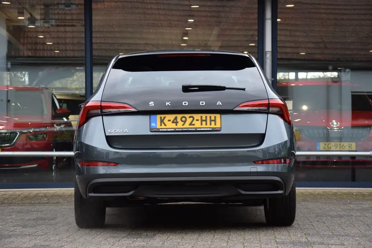 Skoda Scala 1.0 TSI 111PK Sport Business | Org. NL | BOVAG Garantie | Trekhaak (wegklapbaar) | Lederen Bekleding | Panoramadak | Virtual Cockpit | Achteruitrijcamera | Navigatie | Full LED | afbeelding 13